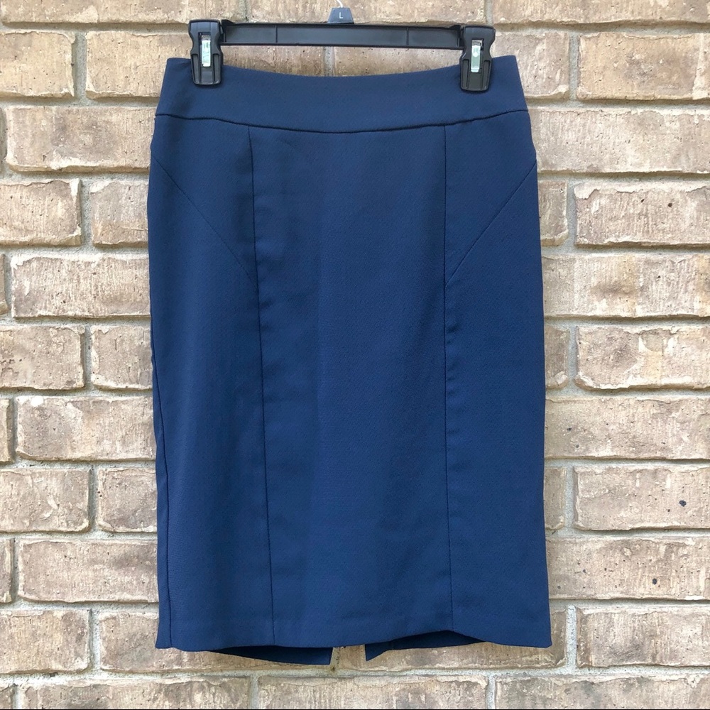 BCNU: navy pencil skirt